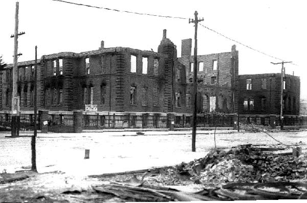 Wreck of the Southern Pacific Hospital at 14th and Mission streets.